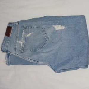 Hollister - Curvy High-Rise Jeans